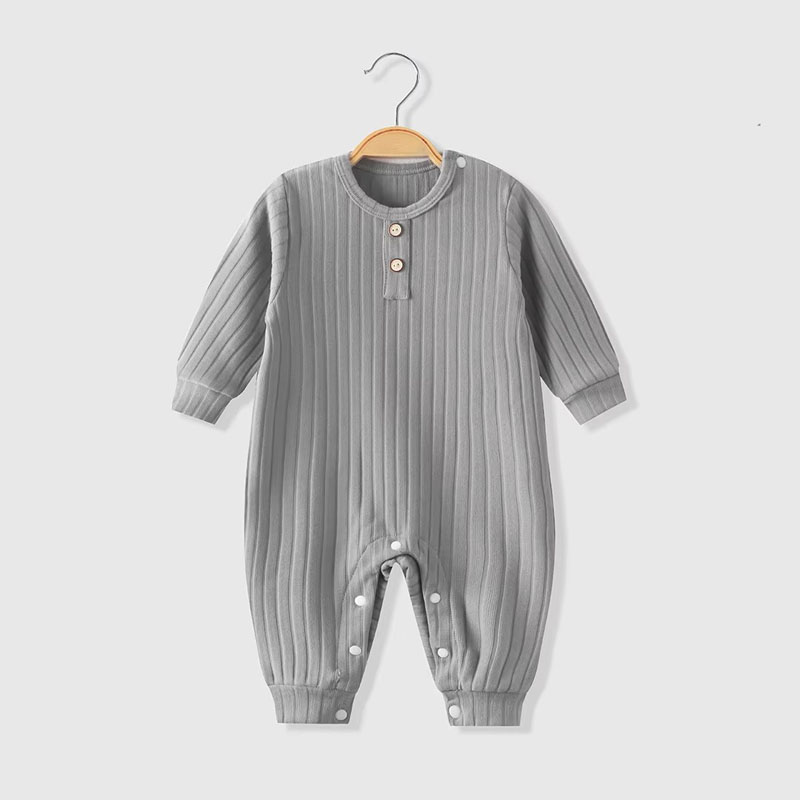 Newborn jumpsuit with A logo v - Baby Clothing Logo reseña y precio